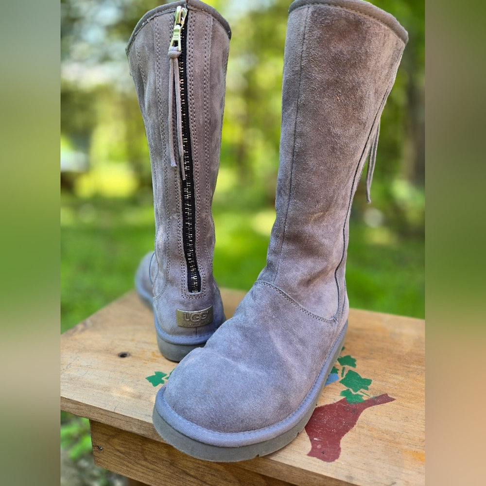 Ugg Knightsbridge Zipper Boot